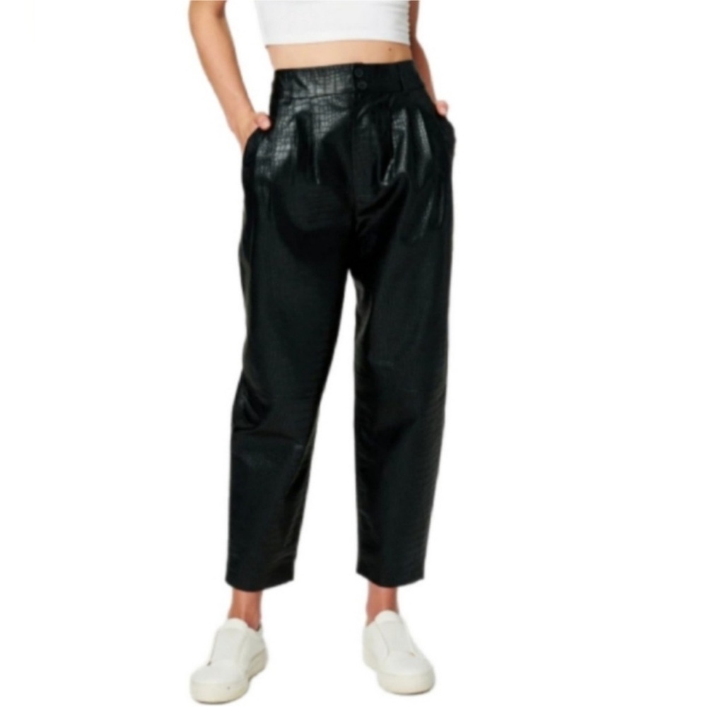 NWT Blank NYC Black Faux Leather Croc Embossed Taper Leg Pants Size 28 - Picture 5 of 11